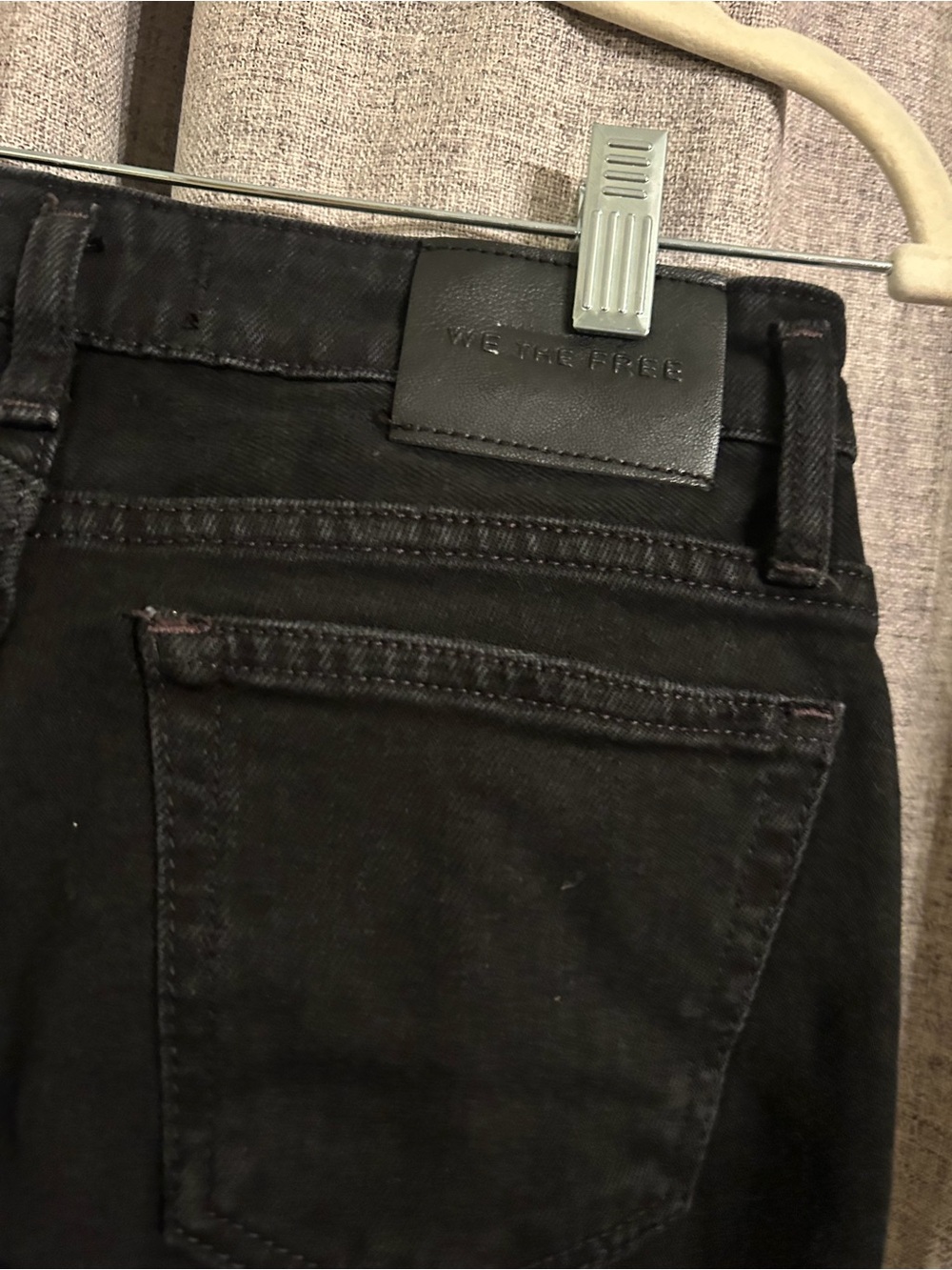 36. We The Free Emre Low-Rise
Flare Jeans 26 & 27 - Picture 12 of 16